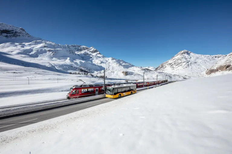  Berninalinie der Rhätischen Bahn wegen Bauarbeiten für den Zugverkehr gesperrt