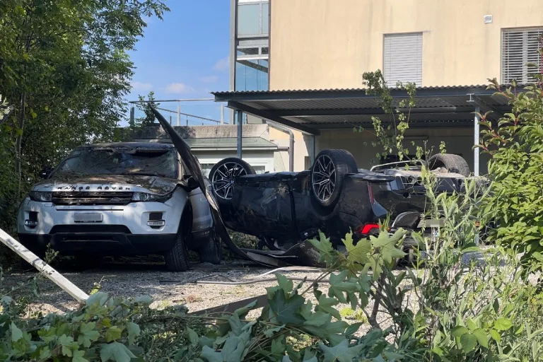 Unfall Rorschacherberg SG - BMW landet nach Kollision auf dem Dach - Heidenerstrasse musste gesperrt werden
