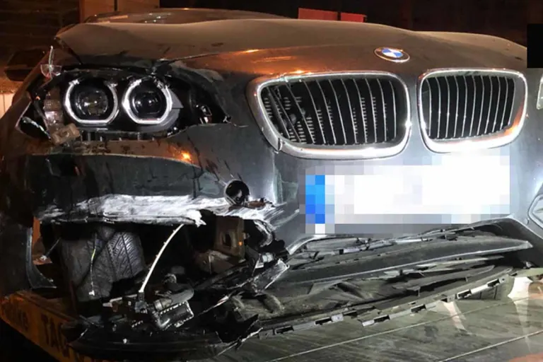 Köln – Autoposer schrottet BMW