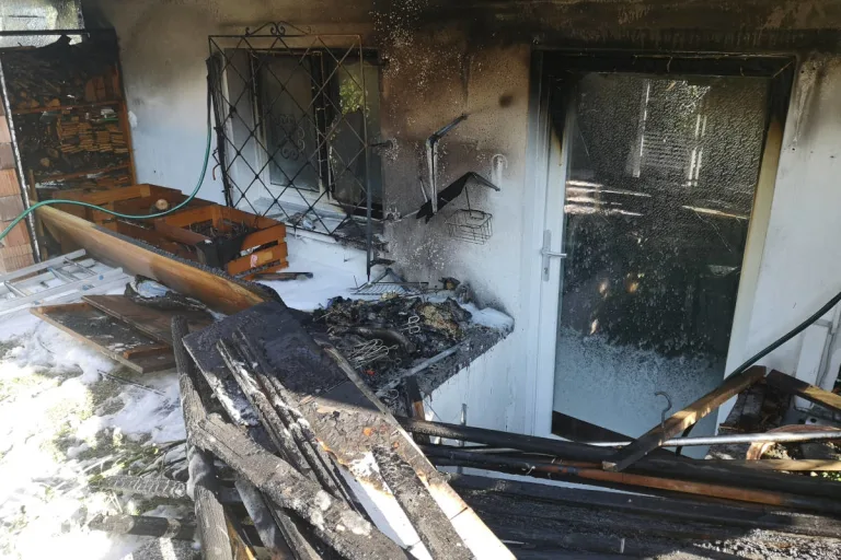 Amriswil TG – Brand wegen nicht vollständig ausgekühlter Asche