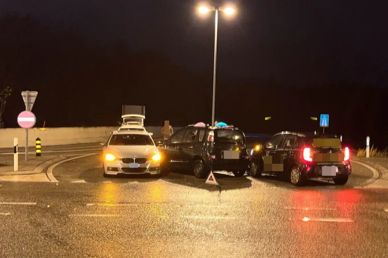 Kriegstetten SO - Unfall mit drei beteiligten Autos