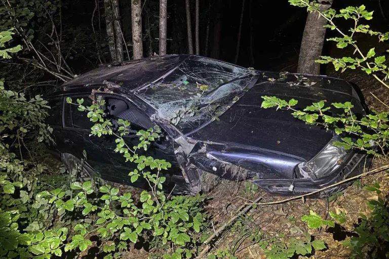 Vättis SG - 19-Jähriger fahrunfähig verunfallt