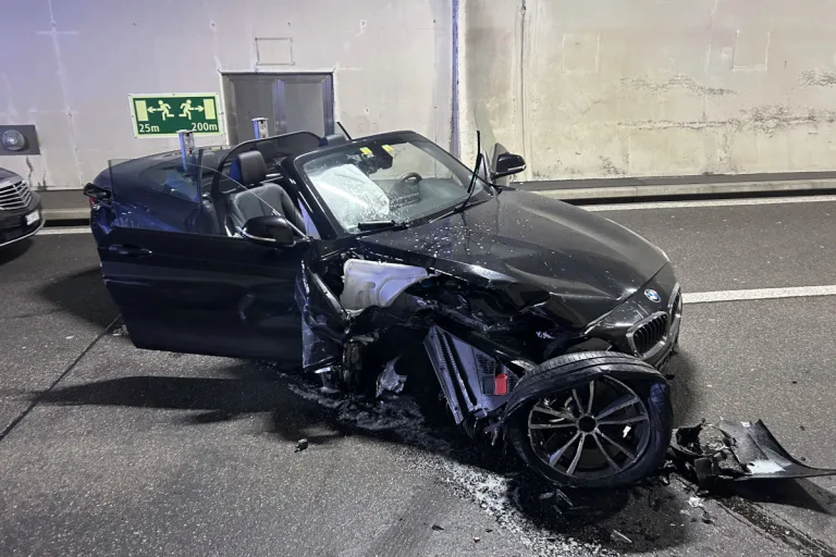 A3 Effingen AG – Mann bei Unfall im Bözbergtunnel schwer verletzt