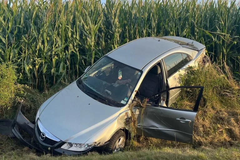 Sommersell - Auto überschlägt sich bei schwerem Unfall
