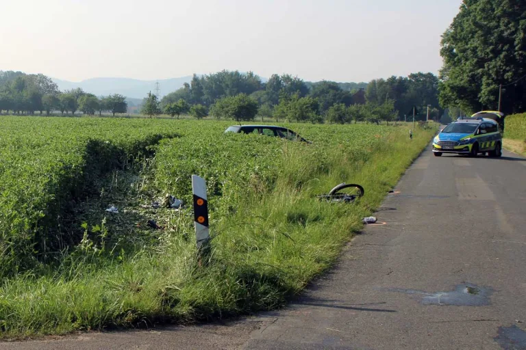 Alswede - 22-jährige Radfahrerin bei Unfall schwer verletzt