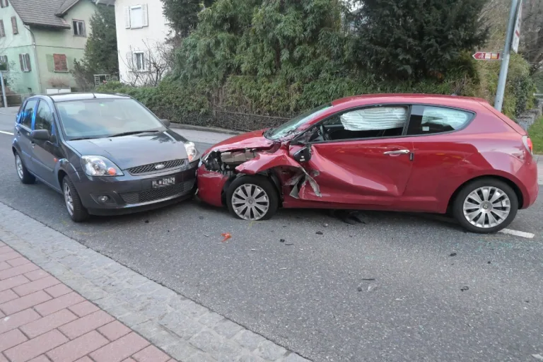 Fürstentum Liechtenstein - Drei Personen bei Verkehrsunfällen verletzt