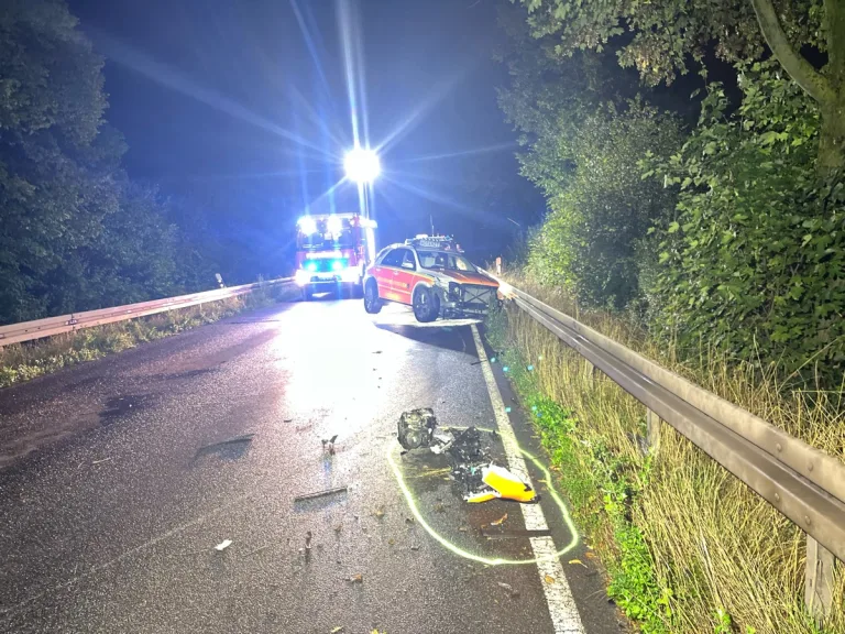 Dormagen – Drei Verletzte bei Unfall mit Notarztwagen