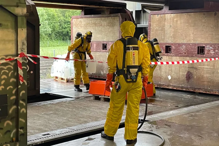 Seewen SZ – Drei Personen nach Chemieunfall im Spital