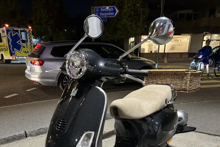 Kanton St. Gallen - Selbstunfall mit Roller in Au