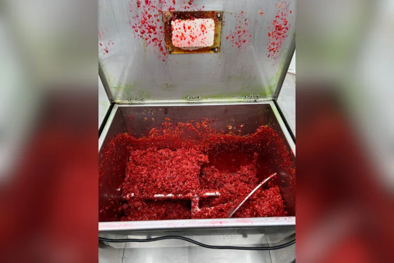 Darmstadt – Zoll kontrolliert Tabakhändler – 32 Tonnen Shisha-Tabak sichergestellt