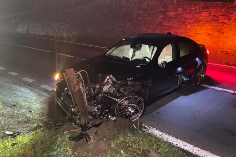Obernau - Menznau LU – 20-jähriger verliert Kontrolle über sein Auto