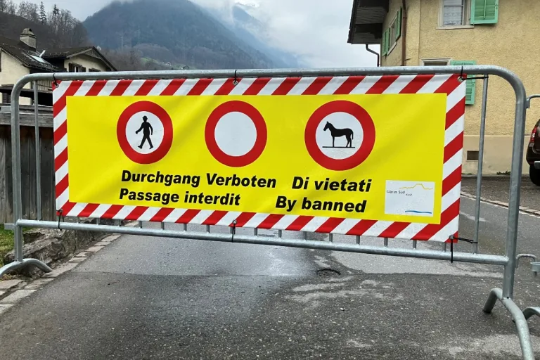Evakuierung in Schwanden GL wegen drohendem Rutsch aufgehoben