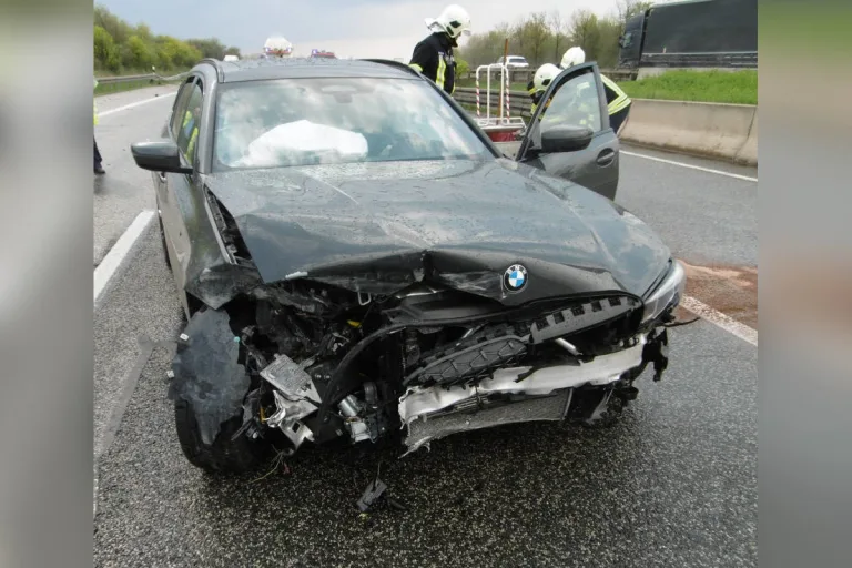 A4 Höhe Weimar – Unfall mit verletzter Person und hohem Sachschaden