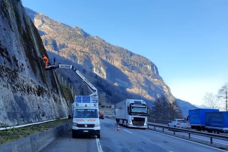 Uri, Schwyz und Nidwalden - Mehrere Baustellen - Geschwindigkeiten müssen beachtete werden