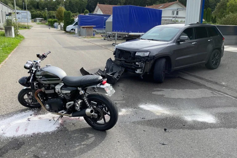 Sirnach TG – Vortritt missachtet und Kollision mit Motorrad verursacht