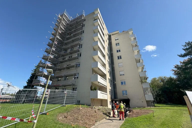 Brand in Mehrfamilienhaus in Dietlikon ZH – Brandstiftung vermutet