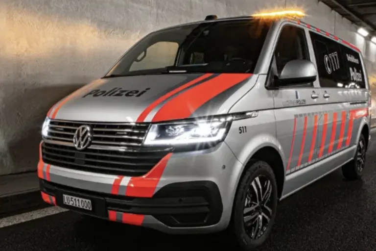 Emmenbrücke LU – Unfall zwischen drei Autos