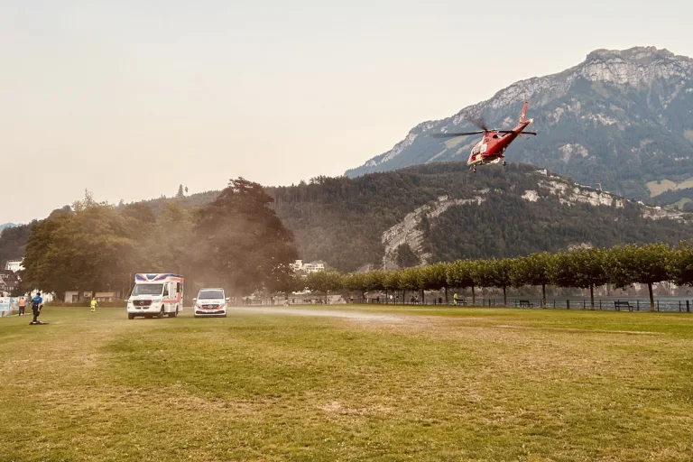 Brunnen SZ – Rega-Einsatz nach Gleitschirmunfall