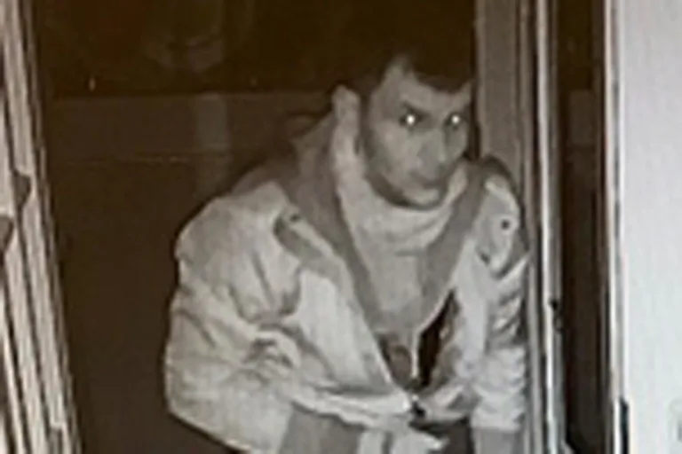 Hamburg - Öffentlichkeitsfahndung nach Einbruch