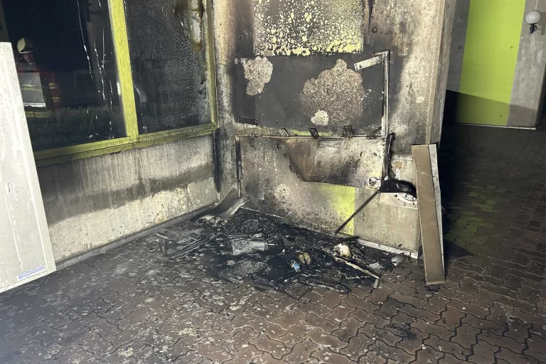 Aarau - Briefkästen vorsätzlich angezündet