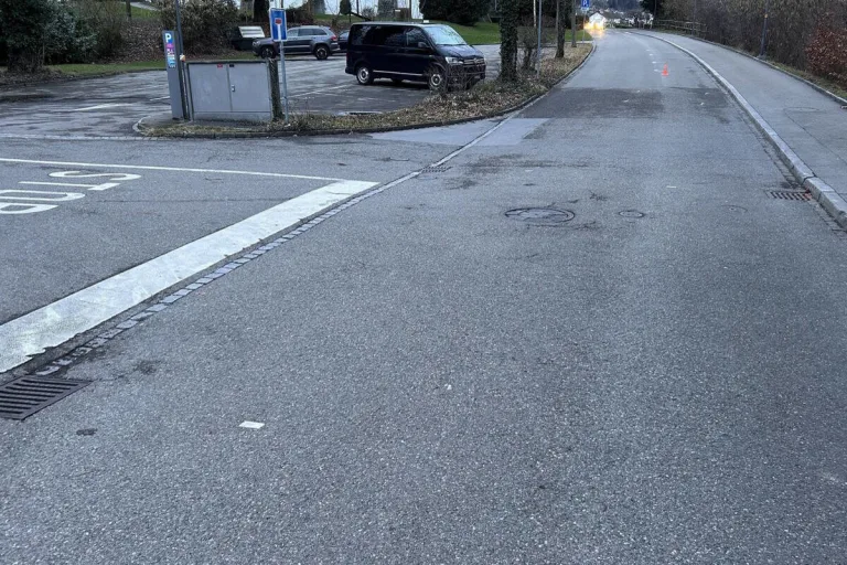 Rorschach SG - 13-jährige Skateboarderin von Auto erfasst