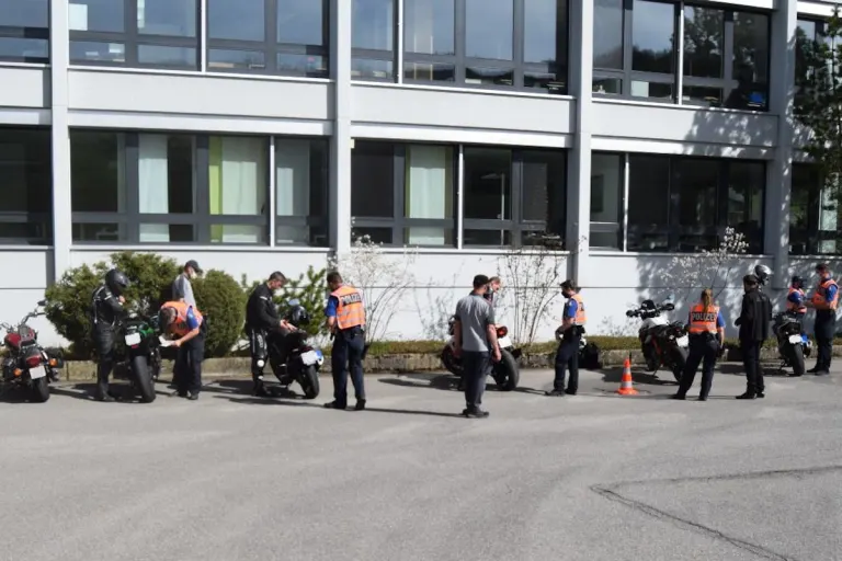 Kanton AR – Mehrere Personen bei Kontrollen aus dem Verkehr gezogen