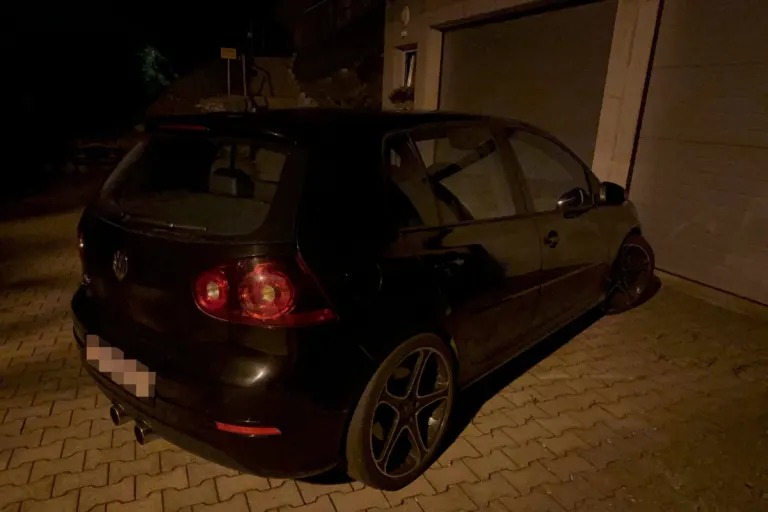 St.Gallen - Polizei stellt Auto eines Rasers sicher