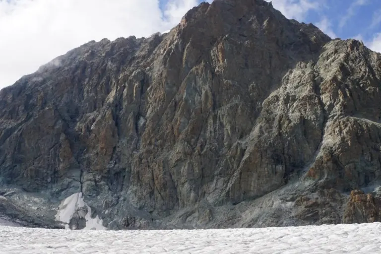 Zermatt VS – Seit 1990 vermisster deutscher Alpinist auf dem Stockjigletscher aufgefunden