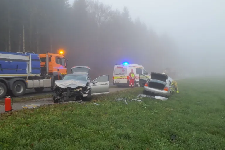 Seekirchen S – Zwei Verletzte bei Verkehrsunfall