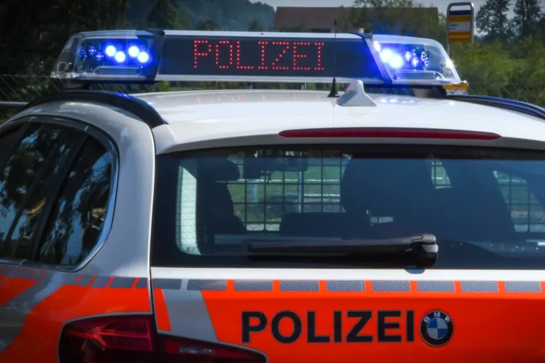 A1 Rheineck SG – Motorrad flüchtet vor Kontrolle der Polizei