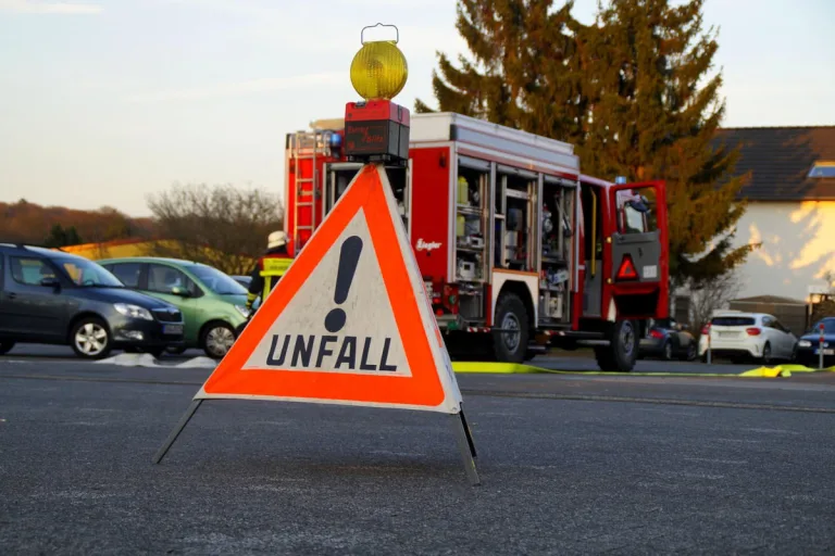 Unfall in Itter – Auto überschlägt sich