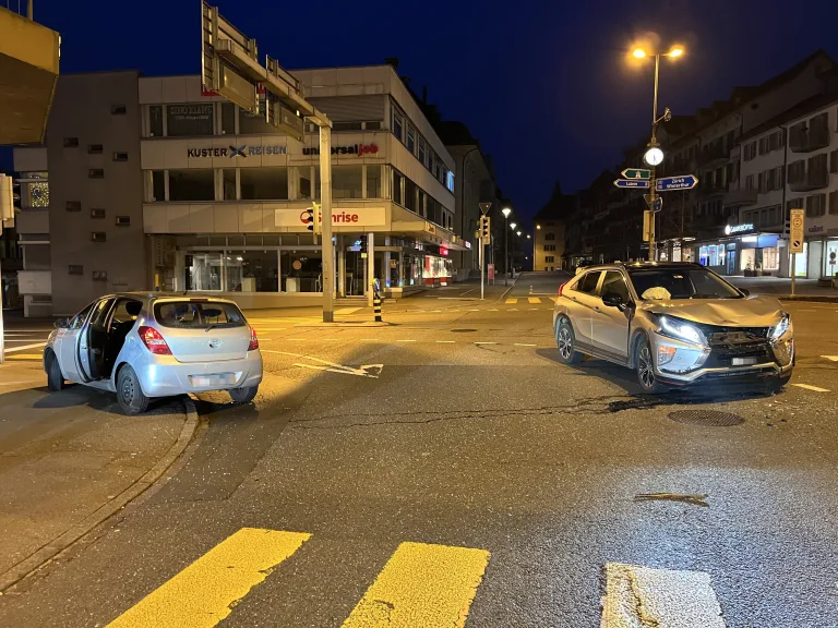 Rapperswil-Jona SG: Strolchenfahrt endet mit Unfall