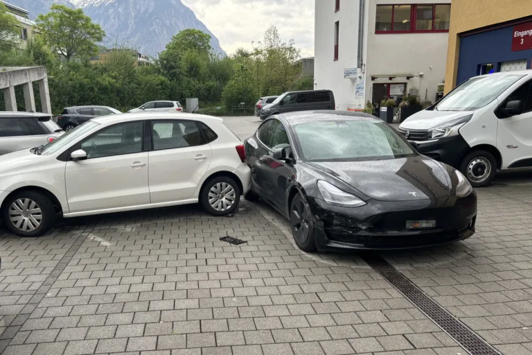 Balzers/Triesen FL - Zwei Personen bei zwei Unfällen verletzt