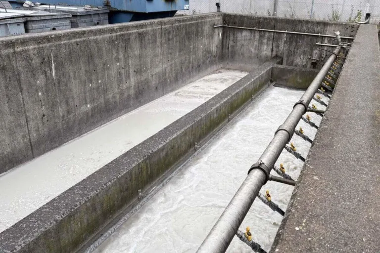 Walenstadt SG – Farbe gelangt über Baustelle in Kläranlage und Walensee