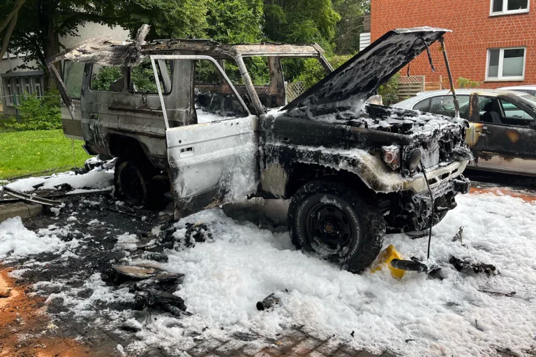 Lübbecke NW – Brand eines Wohnmobils