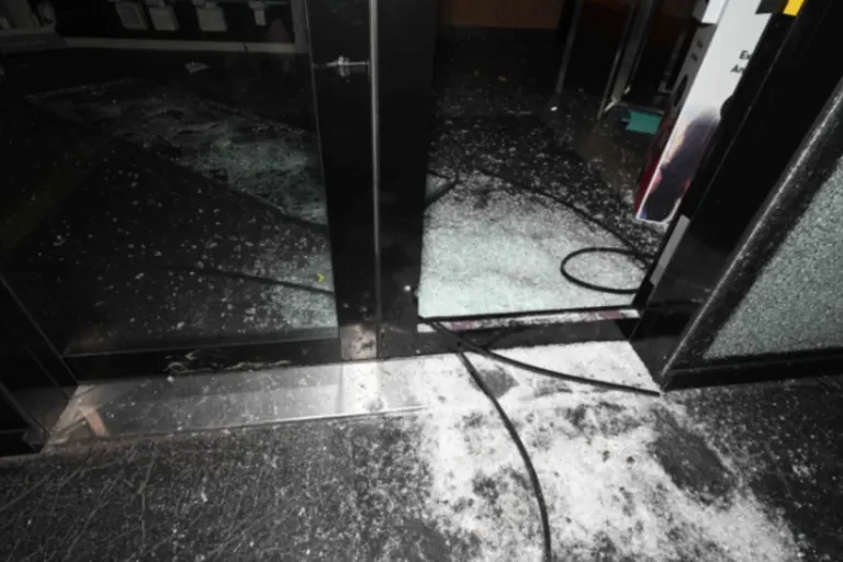Risch Rotkreuz ZG - Elektronische Geräte bei Einbruch gestohlen 