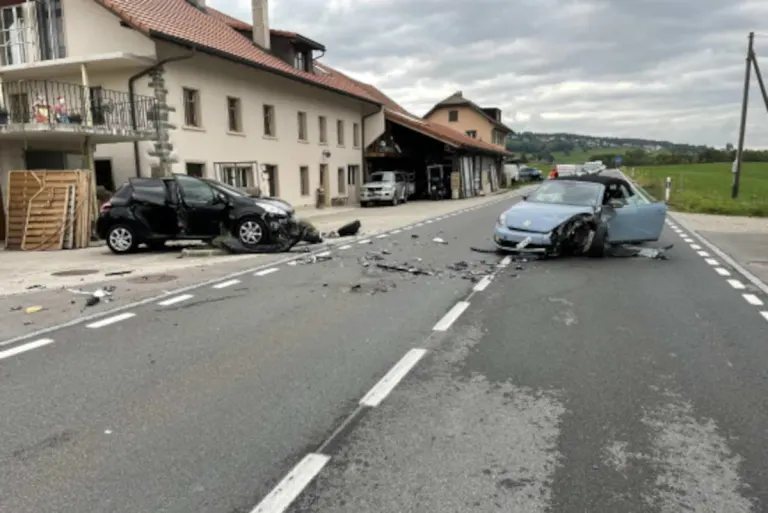 Gumefens FR – Verkehrsunfall mit zwei Verletzten