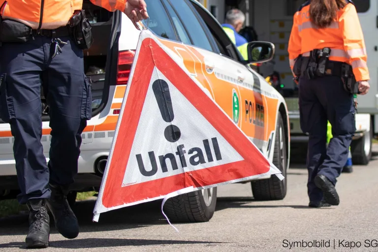 Bütschwil SG – Rollerfahrer bei Unfall verletzt