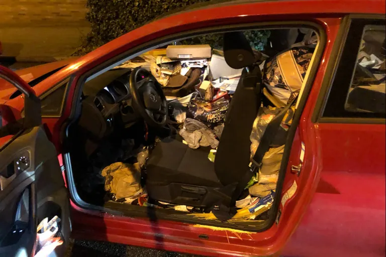 Kontrolle in Essen – Fußraum gefährlich vermüllt