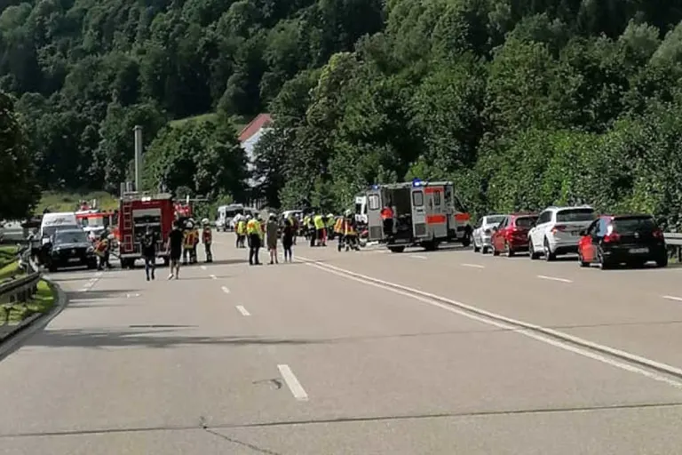 Breitnau - Zwei Menschen bei Horror-Unfall gestorben