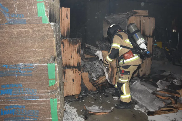 Rapperswil-Jona SG – Mögliche Brandstiftung auf Baustelle