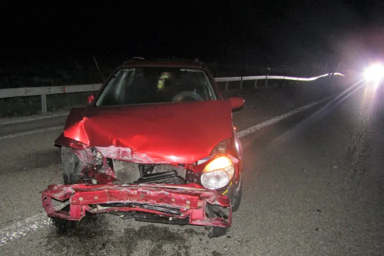 Bilten GL - 18-Jährige baut Verkehrsunfall auf der A3