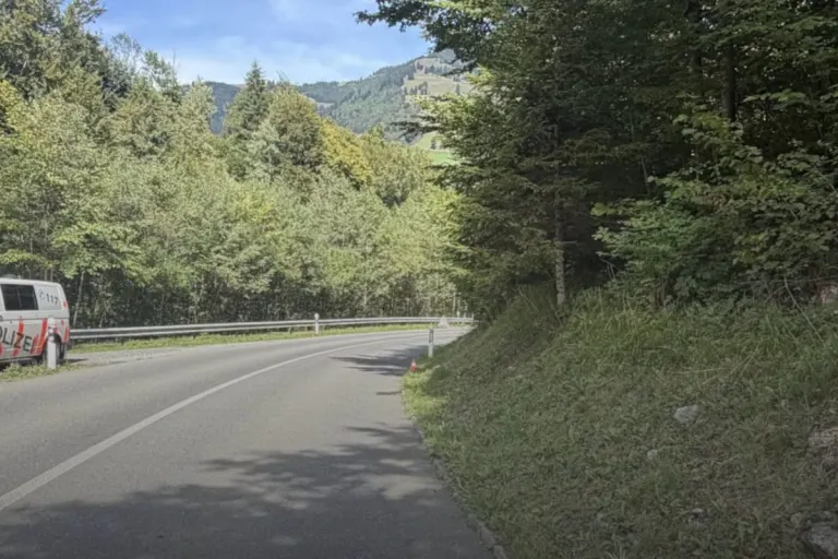 St. Niklausen OW – E-Mountainbiker bei Unfall verletzt
