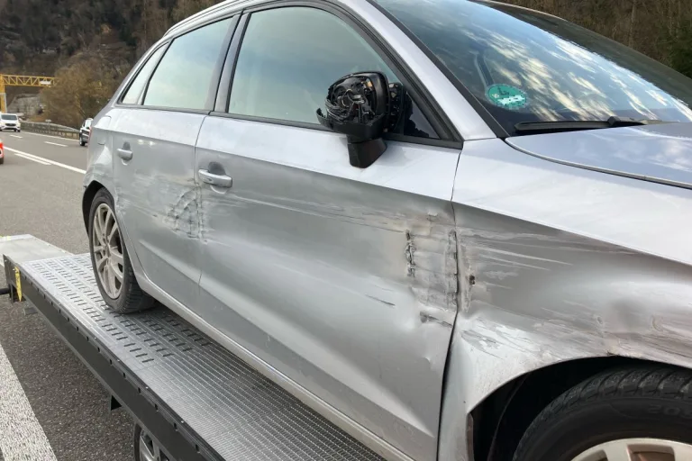 Filzbach GL - Verkehrsunfall auf der Autobahn A3