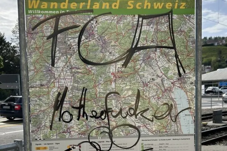 Teufenthal AG - Mehrere Graffiti-Schriftzüge entdeckt