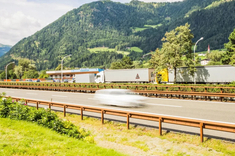 Gries am Brenner – Unfall mit Sattelzug auf der Luegbrücke