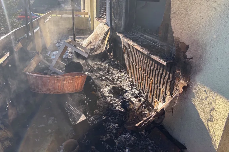 Niederuzwil SG – Feuer auf Balkon eines Mehrfamilienhauses