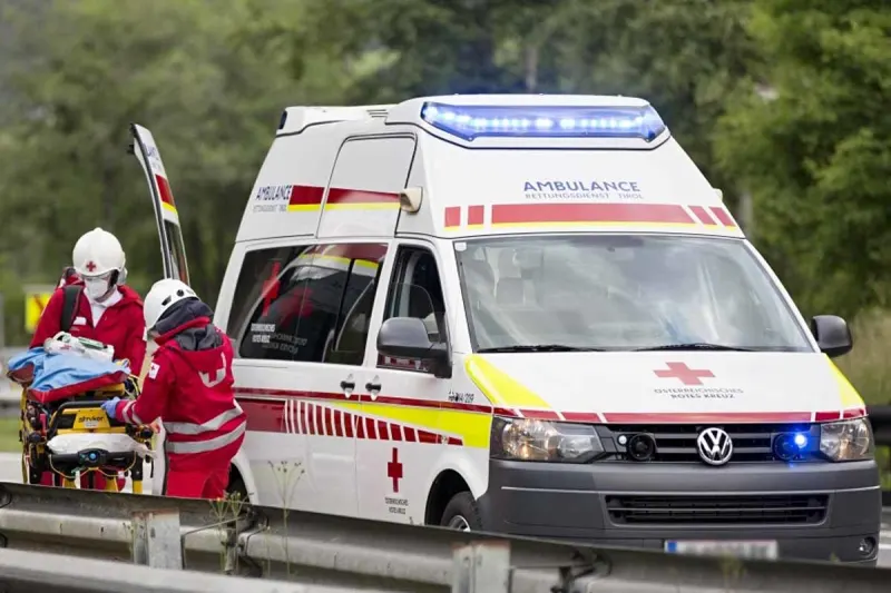 Afritz am See - Klein-LKW kracht frontal in LKW – Vier Kinder mit an Bord