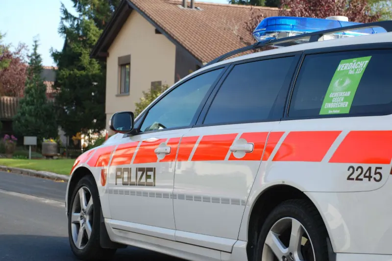 [Update] Lachen SZ – Motorradfahrer bei Bremsmanöver gestürzt 