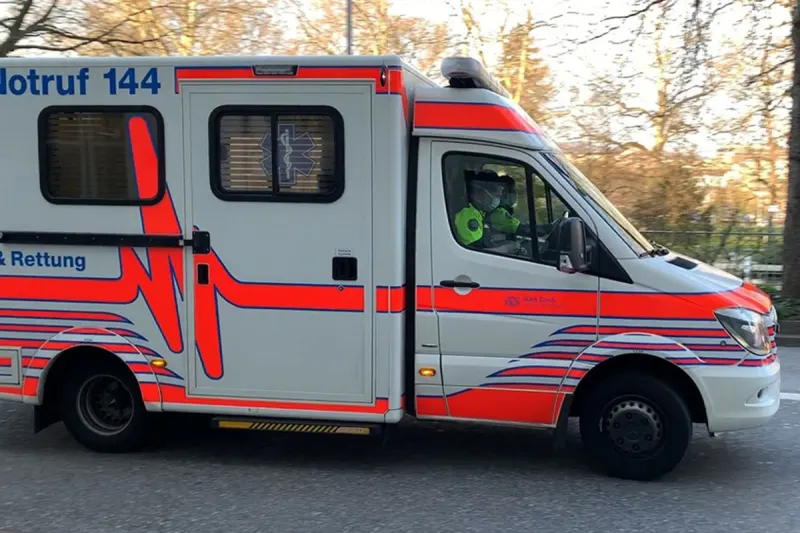 Zürich – Fussgängerin von Tram erfasst und schwer verletzt